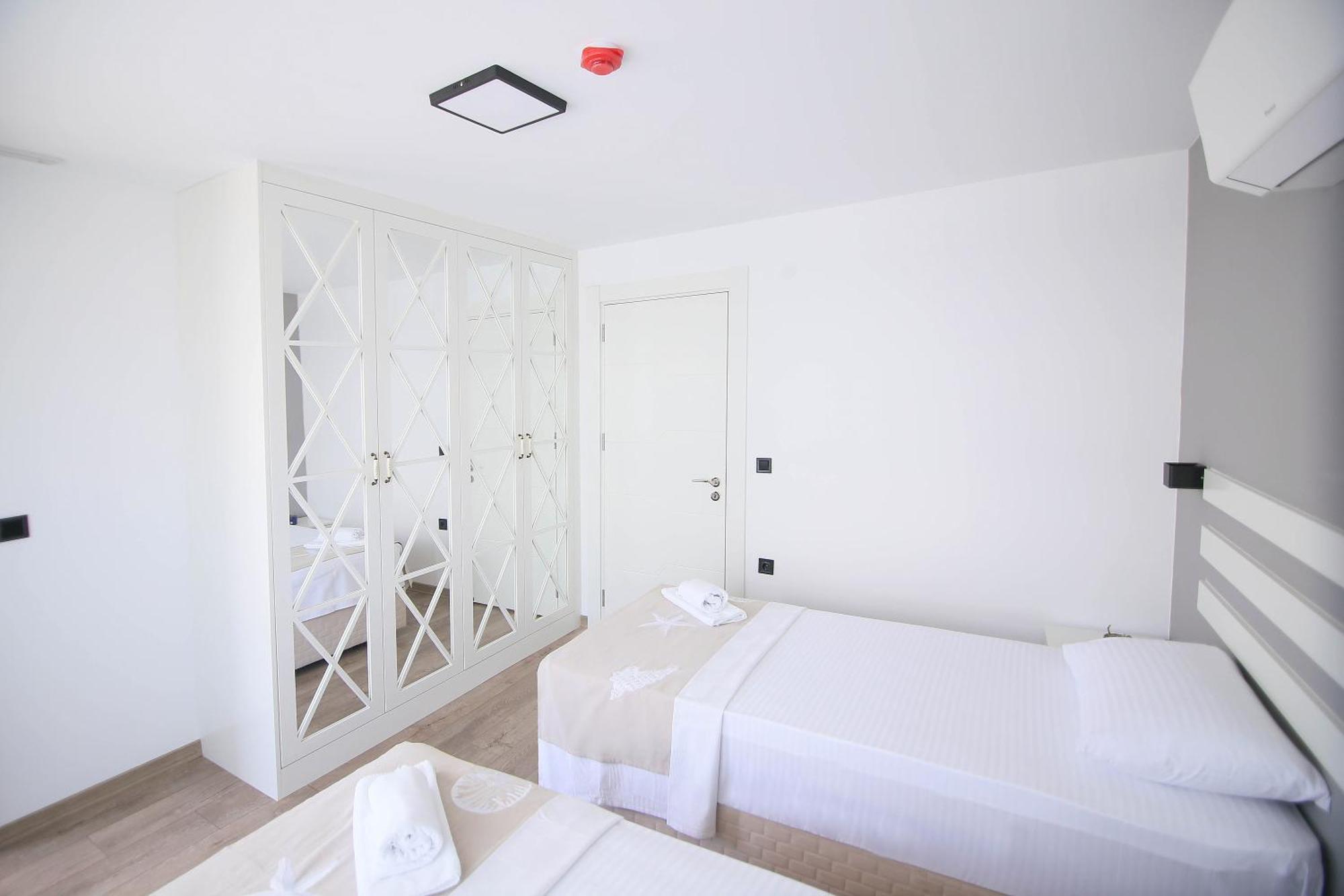 Krem Marin Otel Çeşme Kültér fotó